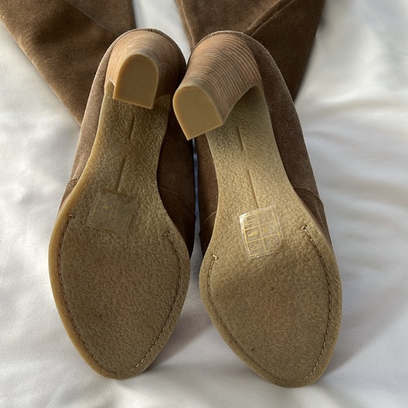 Dolce Vita Tan Suede Pull On Knee High Tall Heeled Boots - Picture 6 of 11